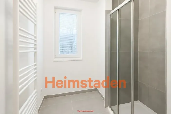 Pronájem komerční nemovitosti, Havířov - Město, nám. Republiky, 55 m2