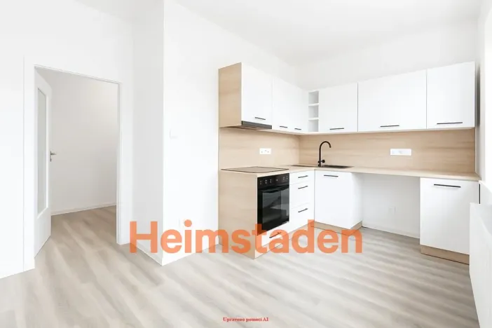 Pronájem komerční nemovitosti, Havířov - Město, nám. Republiky, 34 m2