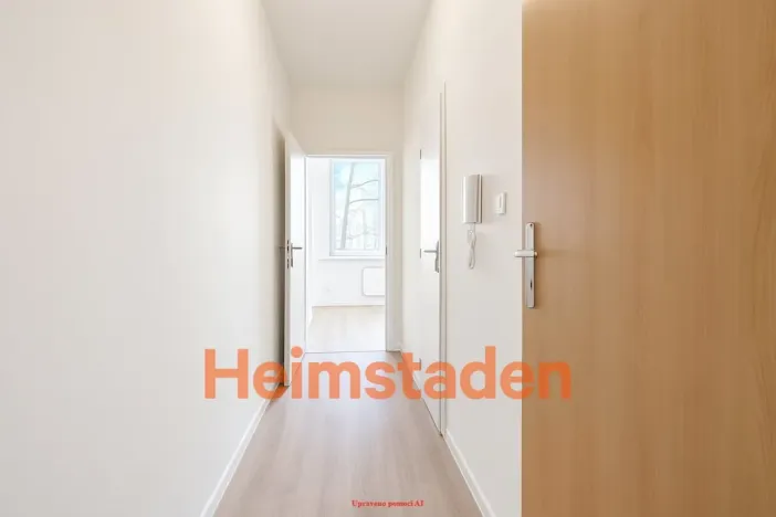 Pronájem komerční nemovitosti, Havířov - Město, nám. Republiky, 34 m2