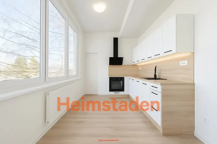 Pronájem bytu 1+kk, Havířov - Město, nám. Republiky, 34 m2