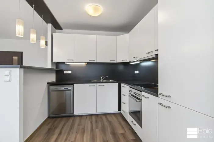 Pronájem bytu 3+kk, Neratovice, nám. Republiky, 78 m2