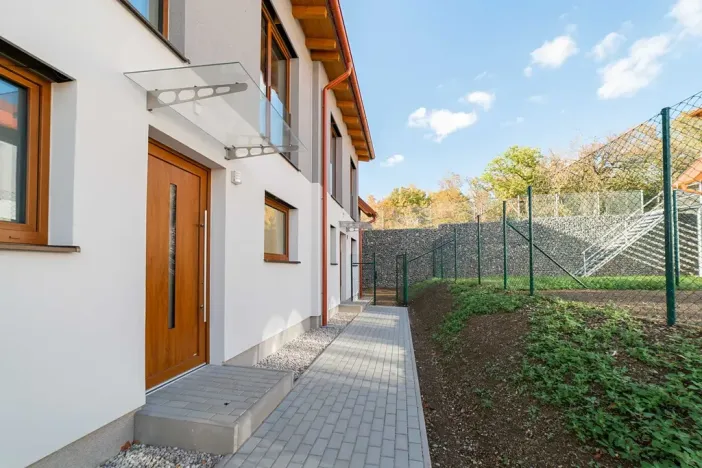 Prodej bytu 4+kk, Mořina, 106 m2