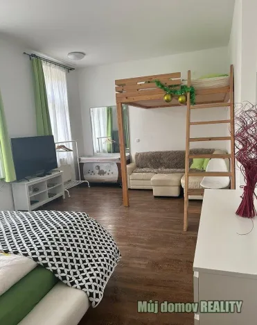 Pronájem bytu 3+kk, Praha - Karlín, Křižíkova, 74 m2