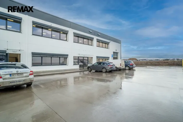 Pronájem obchodního prostoru, Tuchoměřice, 289 m2