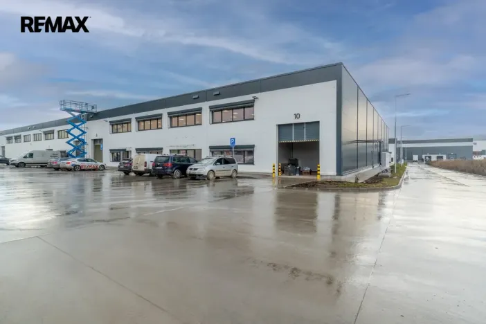 Pronájem obchodního prostoru, Tuchoměřice, 289 m2