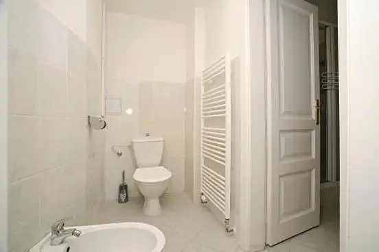 Pronájem bytu 2+kk, Praha - Vršovice, Žitomírská, 33 m2