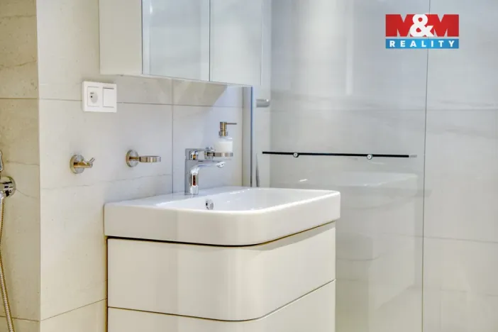 Prodej bytu 2+kk, Špindlerův Mlýn, 75 m2