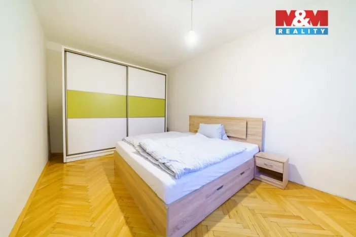 Pronájem bytu 2+1, Cheb, Kasární náměstí, 54 m2