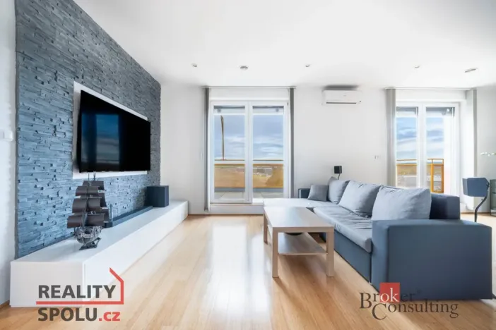 Prodej bytu 3+kk, Pohořelice, Znojemská, 89 m2