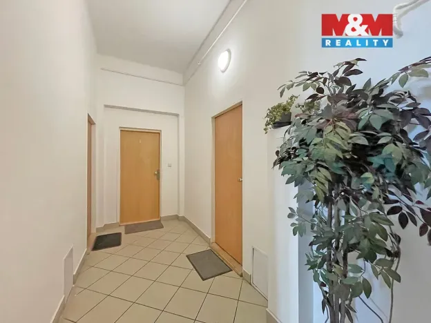 Pronájem bytu 1+kk, Hradec Králové - Kukleny, Pražská třída, 23 m2
