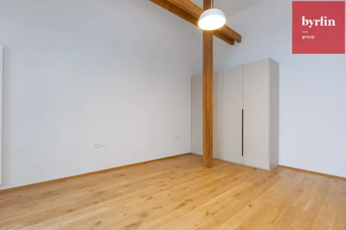 Pronájem bytu 2+kk, Praha, Vrtbova, 56 m2