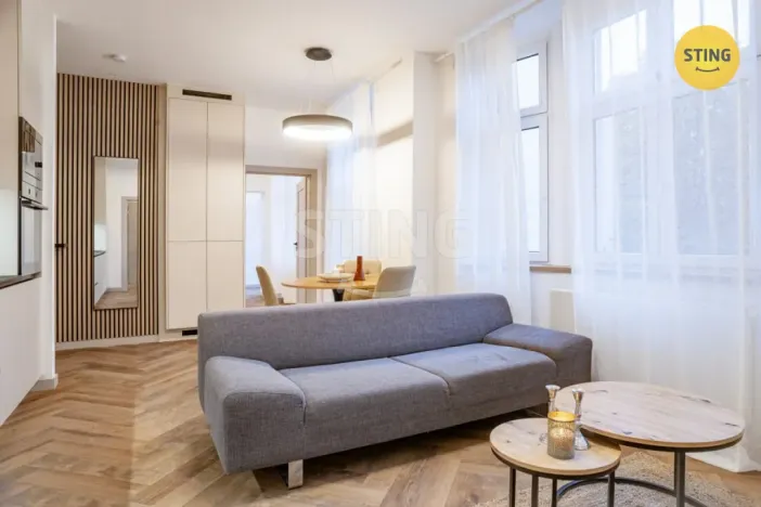 Pronájem bytu 2+kk, Ostrava, Nádražní, 47 m2