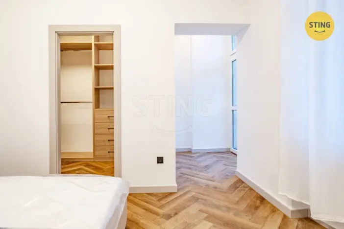 Pronájem bytu 2+kk, Ostrava, Nádražní, 47 m2