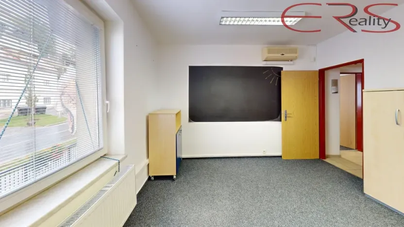 Pronájem kanceláře, Mladá Boleslav - Mladá Boleslav IV, 1800 m2