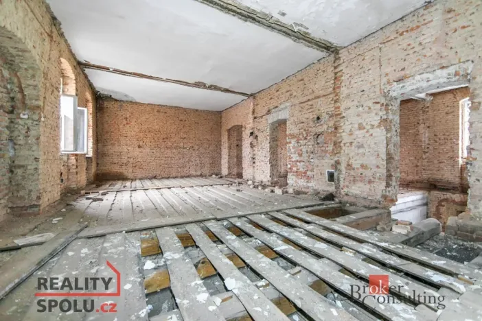 Prodej činžovního domu, Plzeň - Východní Předměstí, Nádražní, 622 m2