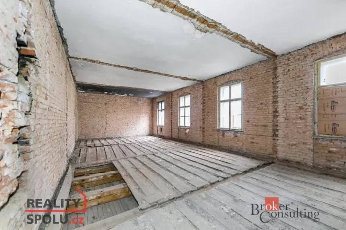 Prodej činžovního domu, Plzeň - Východní Předměstí, Nádražní, 622 m2