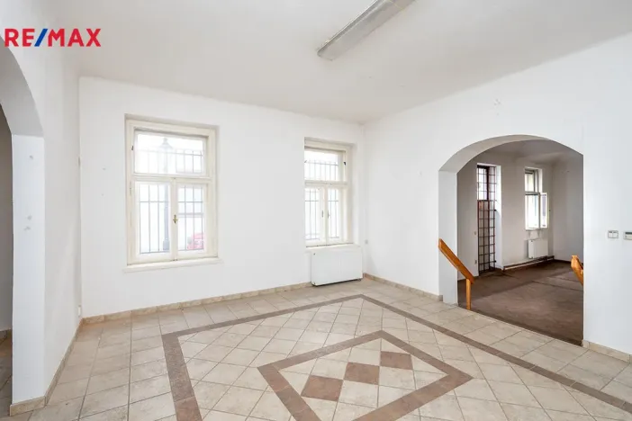 Pronájem obchodního prostoru, Písek, Chelčického, 183 m2