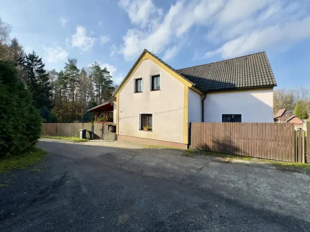 Prodej vícegeneračního domu, Podlesí, 240 m2