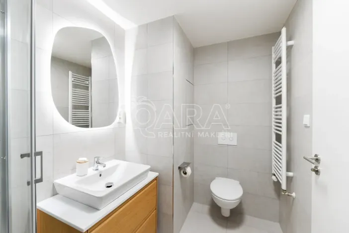 Pronájem bytu 1+kk, Praha, Poděbradská, 31 m2