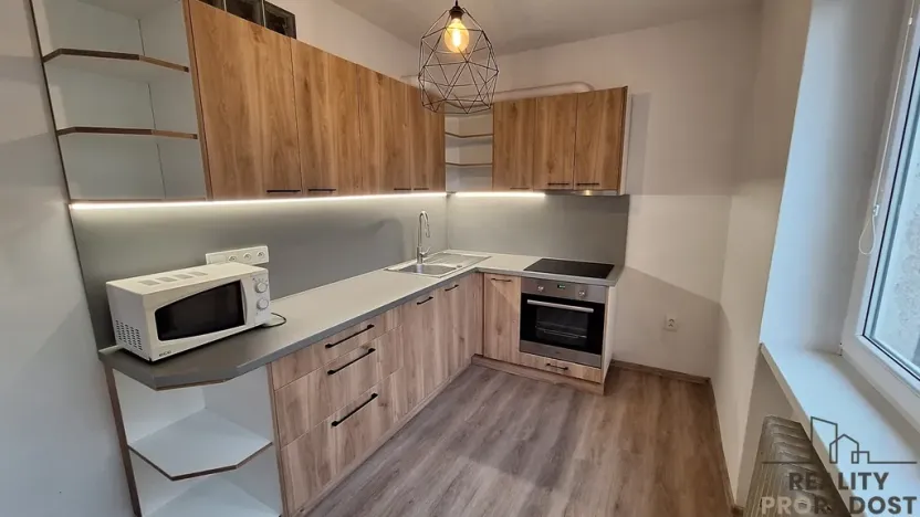 Pronájem bytu 2+1, Ústí nad Labem, Školní, 52 m2