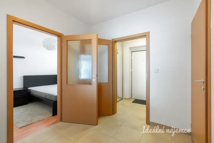 Pronájem bytu 3+kk, Praha, Mlázovická, 75 m2