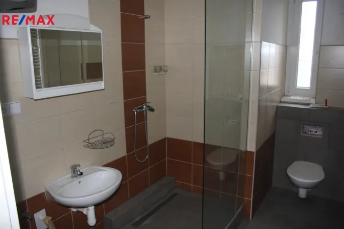 Pronájem bytu 1+1, Strakonice - Strakonice II, Komenského, 52 m2