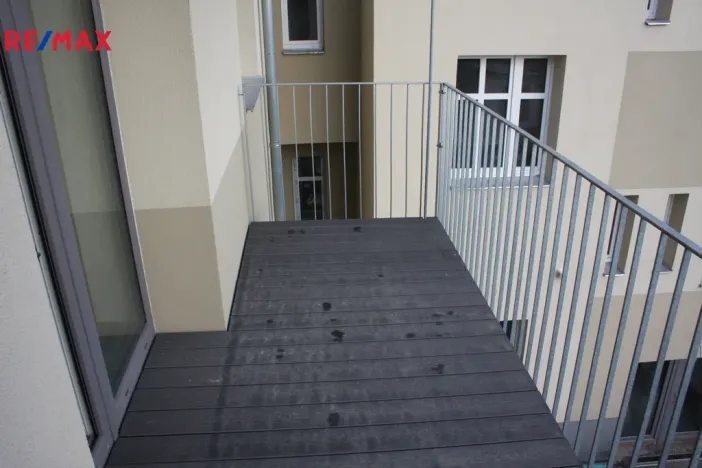 Pronájem bytu 1+1, Strakonice - Strakonice II, Komenského, 52 m2