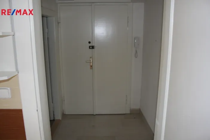 Pronájem bytu 1+1, Strakonice - Strakonice II, Komenského, 52 m2