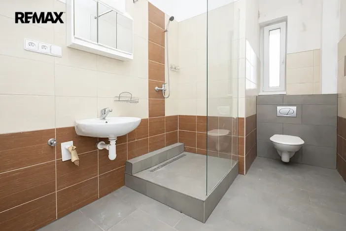 Pronájem bytu 1+1, Strakonice - Strakonice II, Komenského, 52 m2