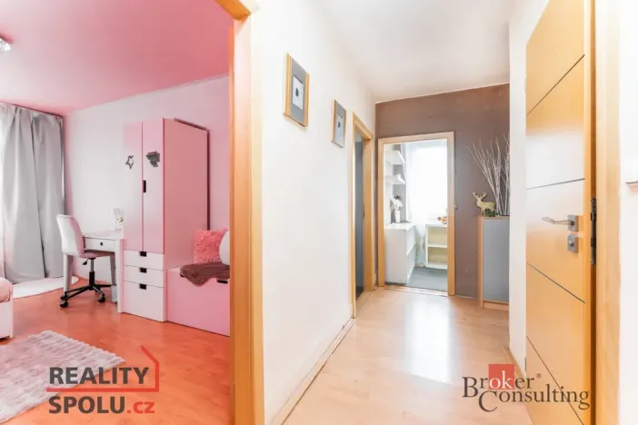 Prodej bytu 3+1, Pardubice - Polabiny, Bělehradská, 78 m2