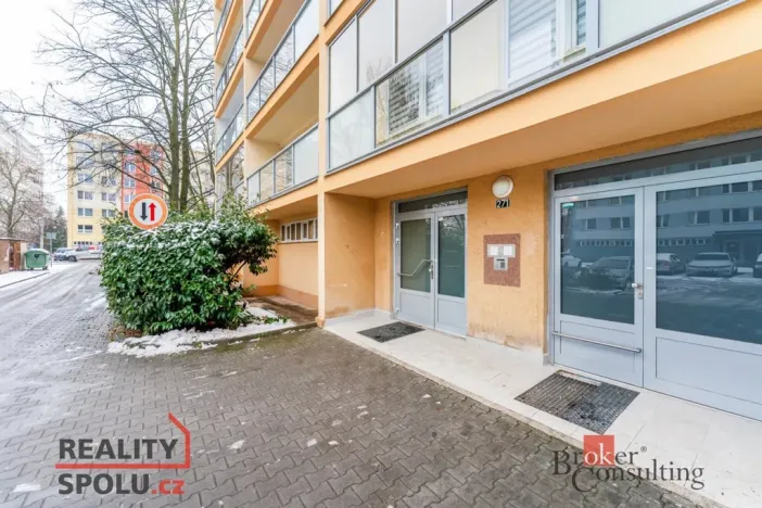 Prodej bytu 3+1, Pardubice - Polabiny, Bělehradská, 78 m2