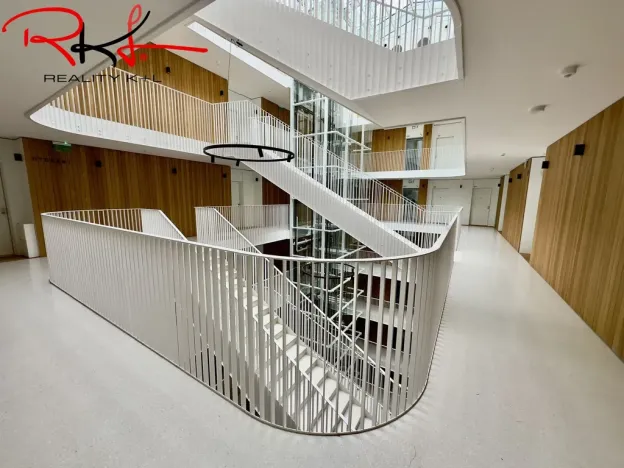 Pronájem bytu 2+kk, Praha, Hodonínská, 55 m2