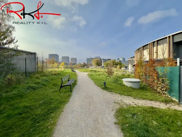 Pronájem bytu 2+kk, Praha, Hodonínská, 55 m2