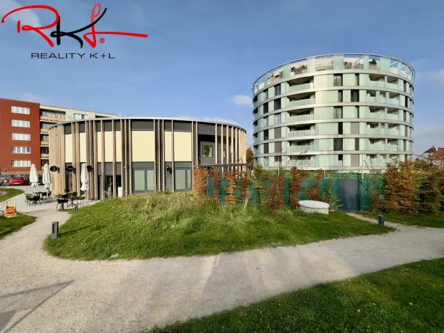 Pronájem bytu 2+kk, Praha, Hodonínská, 55 m2