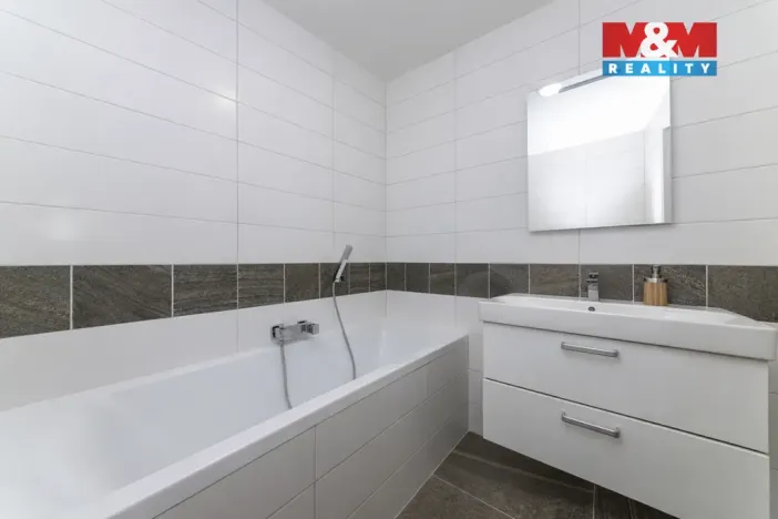 Prodej bytu 3+kk, Praha - Vršovice, Vršovická, 87 m2