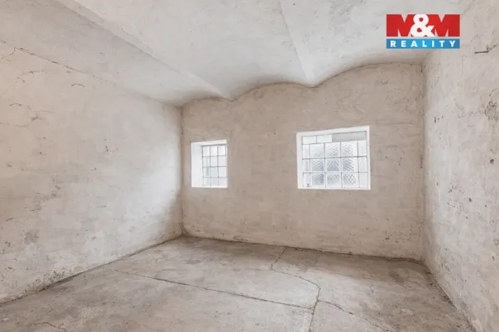 Prodej rodinného domu, Líšťany, Zlatá Ulička, 272 m2