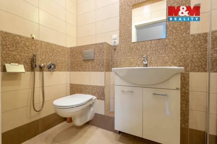 Pronájem bytu 2+kk, Karlovy Vary, Moskevská, 49 m2