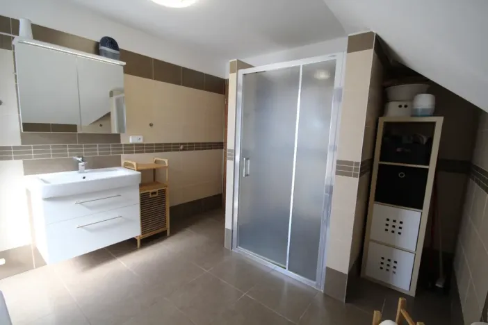 Pronájem bytu 1+kk, Dvůr Králové nad Labem, nábřeží Benešovo, 50 m2