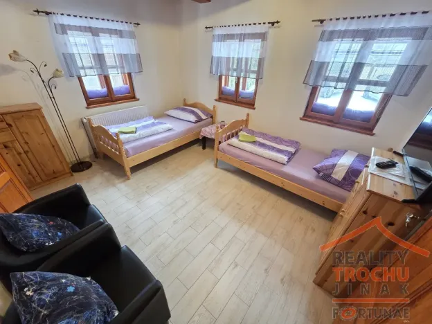 Prodej rodinného domu, Nová Paka - Podlevín, 185 m2