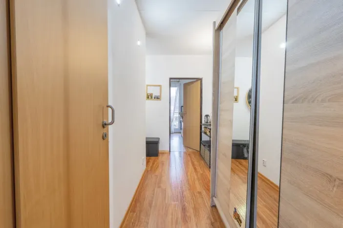 Prodej bytu 3+1, Trutnov - Horní Staré Město, Pampelišková, 77 m2