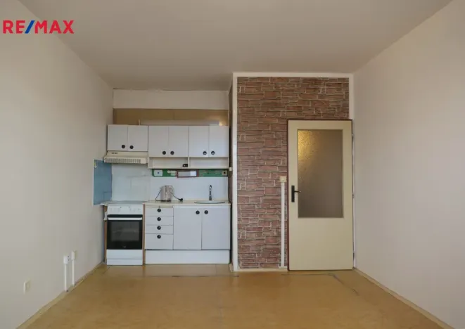 Pronájem bytu 1+kk, Hradec Králové - Nový Hradec Králové, Brožíkova, 35 m2