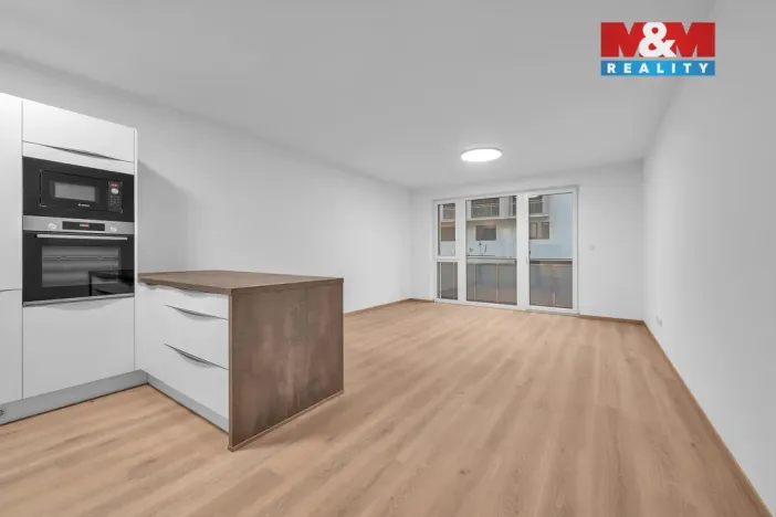 Pronájem bytu 2+kk, Pardubice - Zelené Předměstí, nábřeží Závodu míru, 79 m2