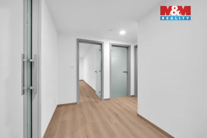 Pronájem bytu 2+kk, Pardubice - Zelené Předměstí, nábřeží Závodu míru, 79 m2