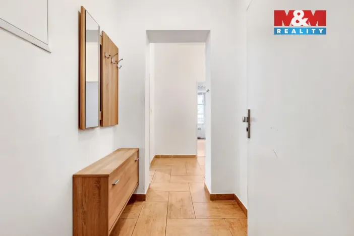 Prodej bytu 2+kk, Hostomice, Tyršovo náměstí, 61 m2