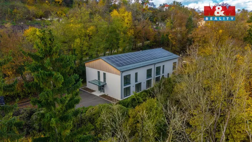 Prodej výrobních prostor, Krnsko, 700 m2