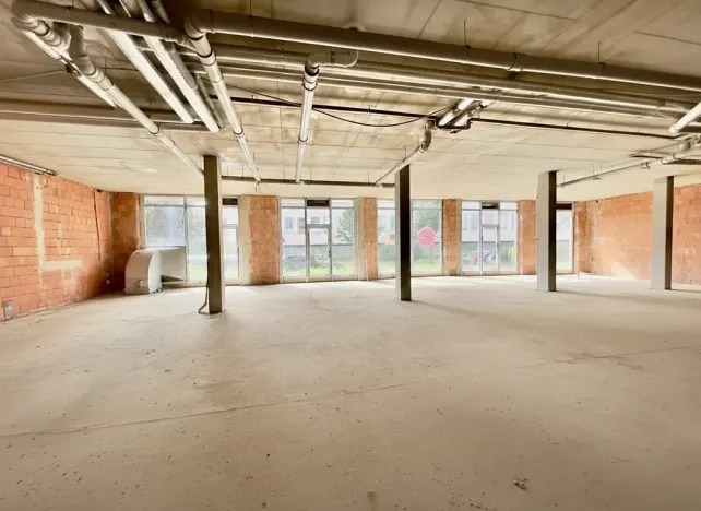 Pronájem obchodního prostoru, Hradec Králové, Kollárova, 3447 m2