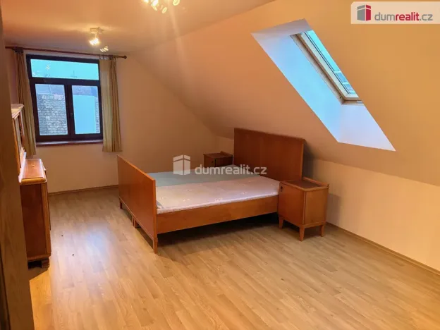 Pronájem bytu 6+kk a větší, Hustopeče, Kosmákova, 160 m2