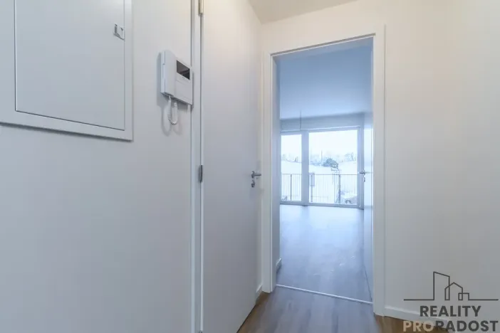 Prodej bytu 1+kk, Kladno, Ke křížku, 30 m2