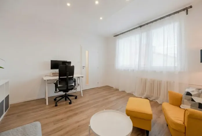 Pronájem bytu 3+1, Praha - Strašnice, Ke Strašnické, 77 m2