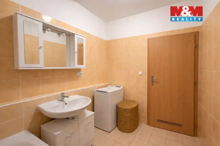 Pronájem bytu 3+kk, Praha, Pod Haltýřem, 77 m2